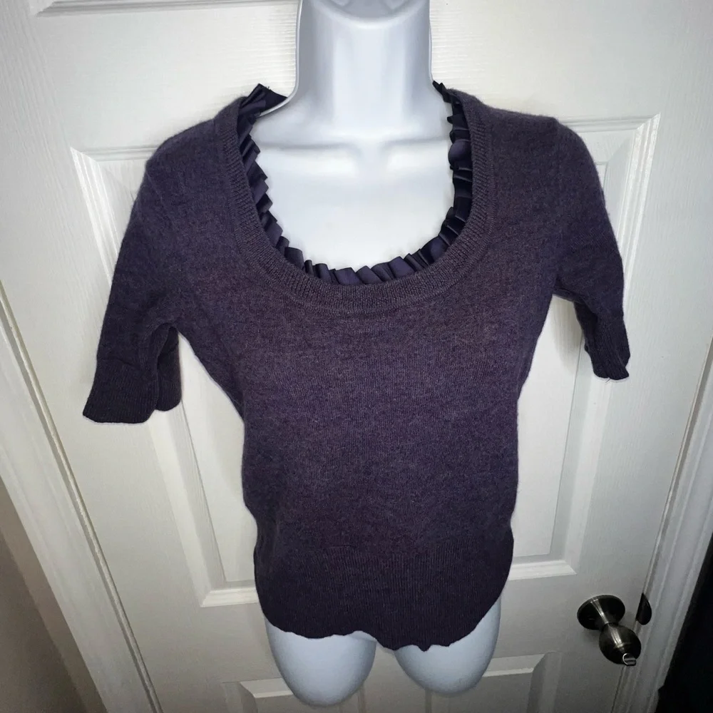 Tweeds Women’s Small 100% Italian Merino Wool Ruffle Collar Purple Sweater Top S